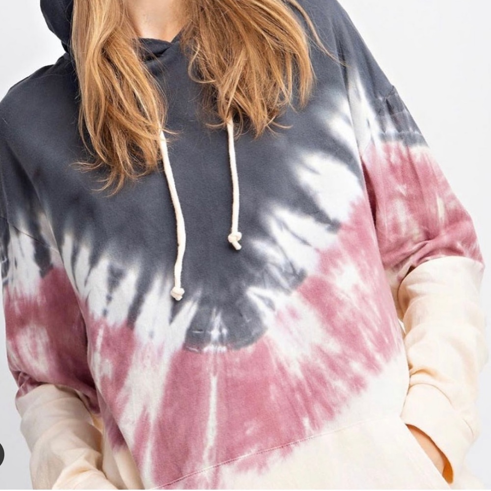 Never worn Women’s Tie Dye Sweatshirt